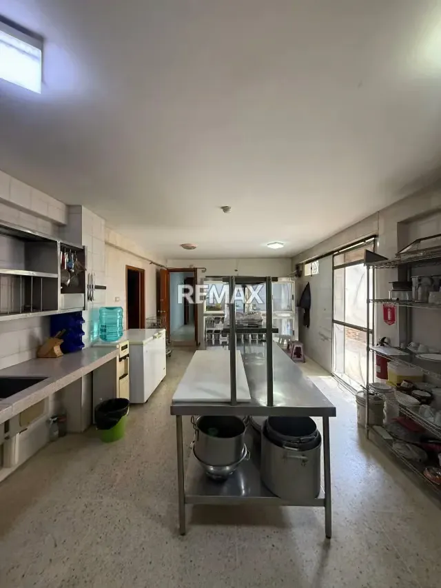 LOCAL COMERCIAL EN VENTA SECTOR VALLE FRIO MARACAIBO - 4