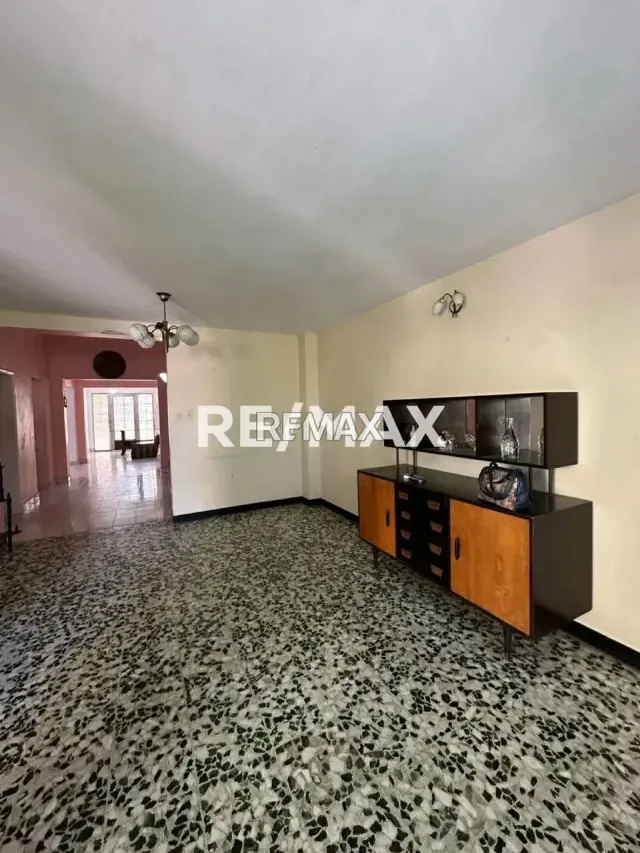 Casa para Remodelar en la Lago - 6