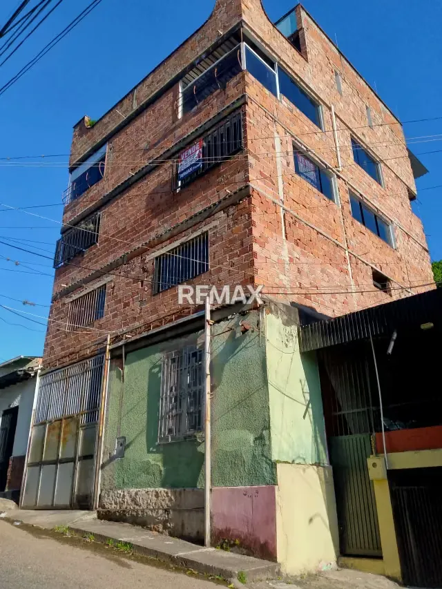 APARTAMENTO SEMIEQUIPADO Y AMOBLADO en alquiler - 2