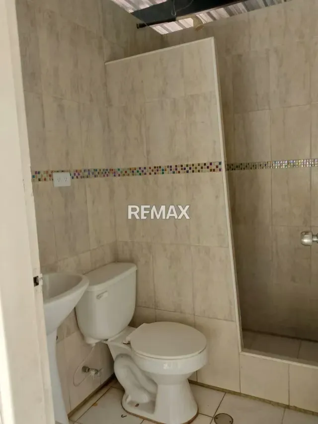 APARTAMENTO SEMIEQUIPADO Y AMOBLADO en alquiler - 4