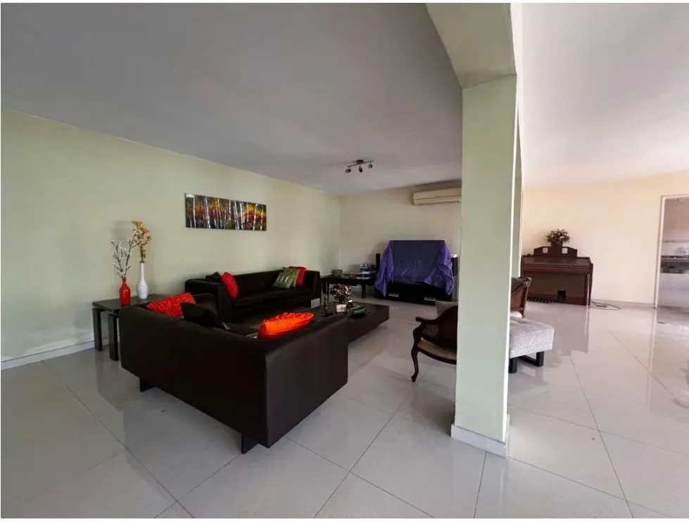 Alquilo casa 1.000m2 Colinas de Santa Monica 6909 - 11