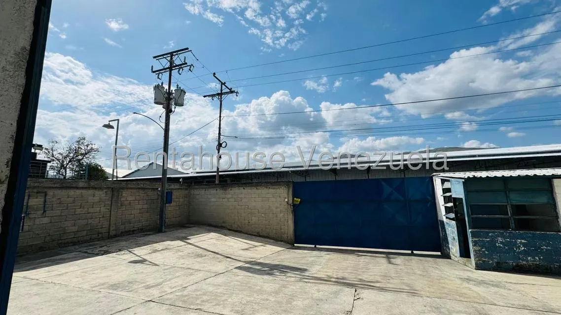Local Comercial en Alquiler en Zona Industrial Soco, Aragua - 2