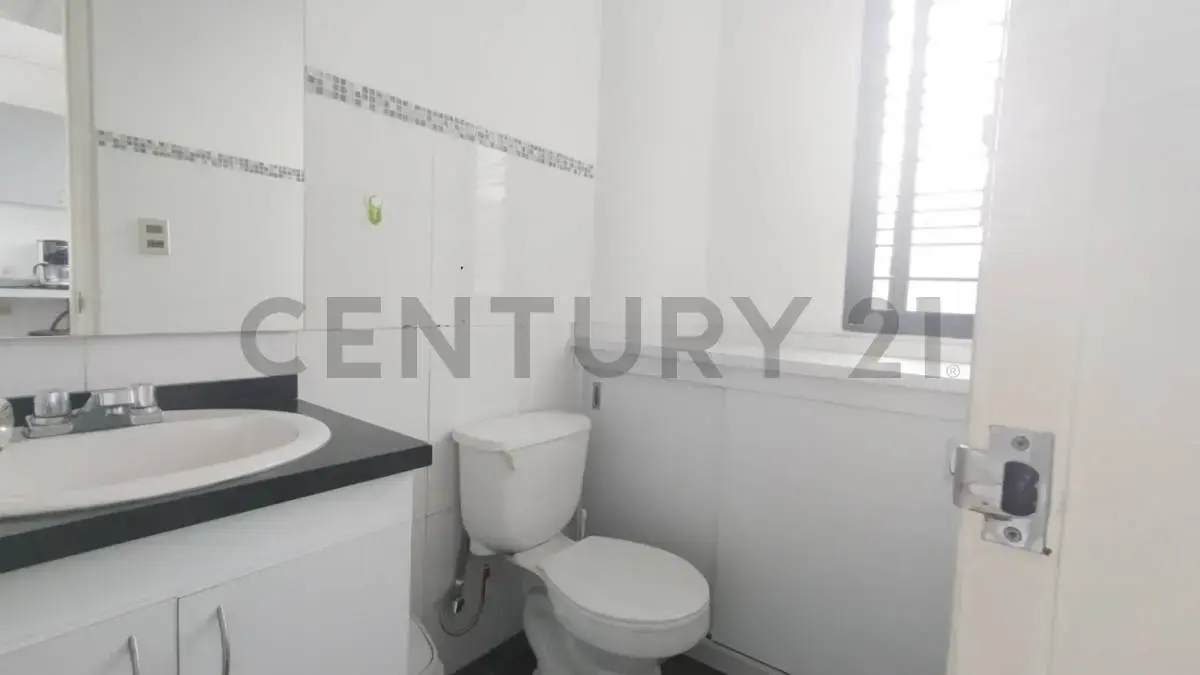 Prestigioso Centro Odontológico en Venta Ubicado en el C.C de Terrazas del Ávila - 7