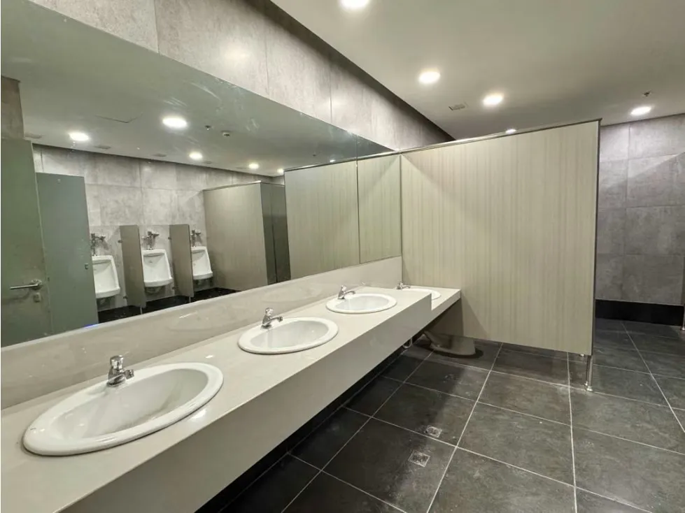 En Venta Piso Completo Oficinas. Campo Alegre - Chacao Caracas - 21