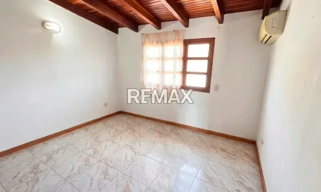 CAMINA A LA PLAYA Y A TODO, TH PARA REMODELAR EN LA MEJOR ZONA DE PAMPATAR - 16
