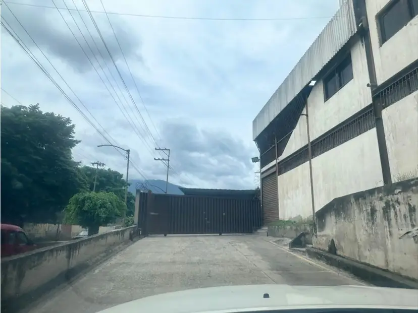 Vendo galpón 6576m2 Intercomunal Guarenas-Guatire 6933