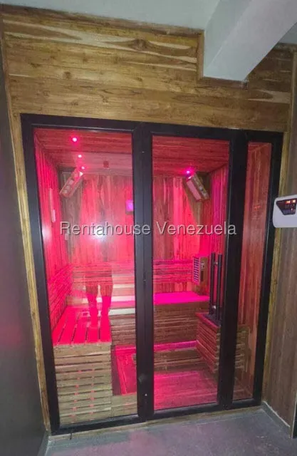 Casa (Multipes Niveles) en Venta en Los Naranjos del Cafetal, Distrito Metropolitano - 63