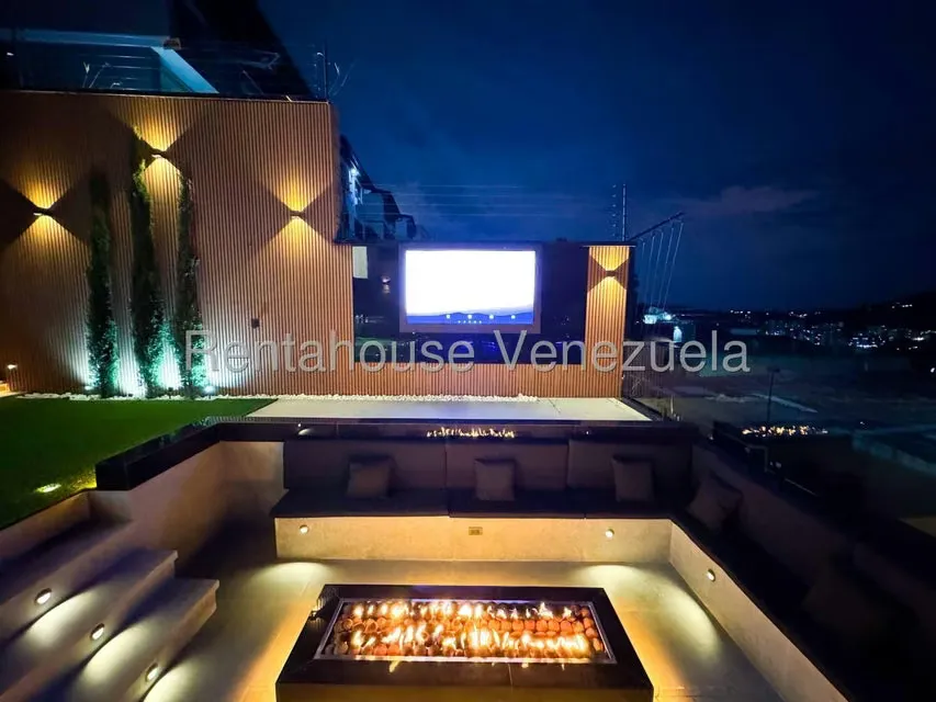 Casa (Multipes Niveles) en Venta en Los Naranjos del Cafetal, Distrito Metropolitano - 68