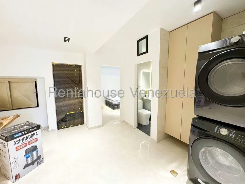 Casa (Multipes Niveles) en Venta en Los Naranjos del Cafetal, Distrito Metropolitano - 70