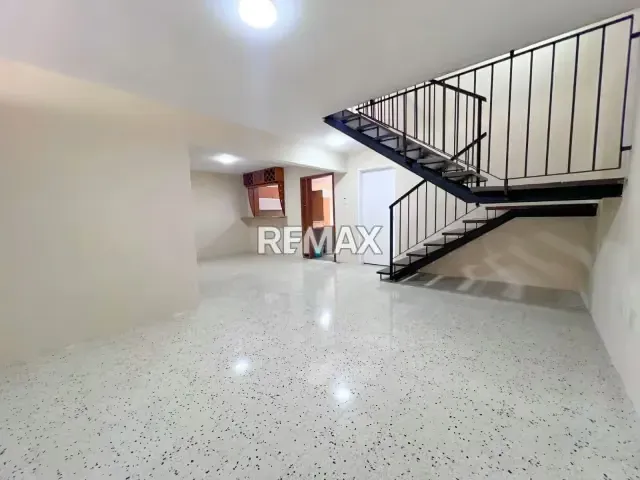 Casa duplex en alquiler en la Avenida El Milagro, Maracaibo - 12