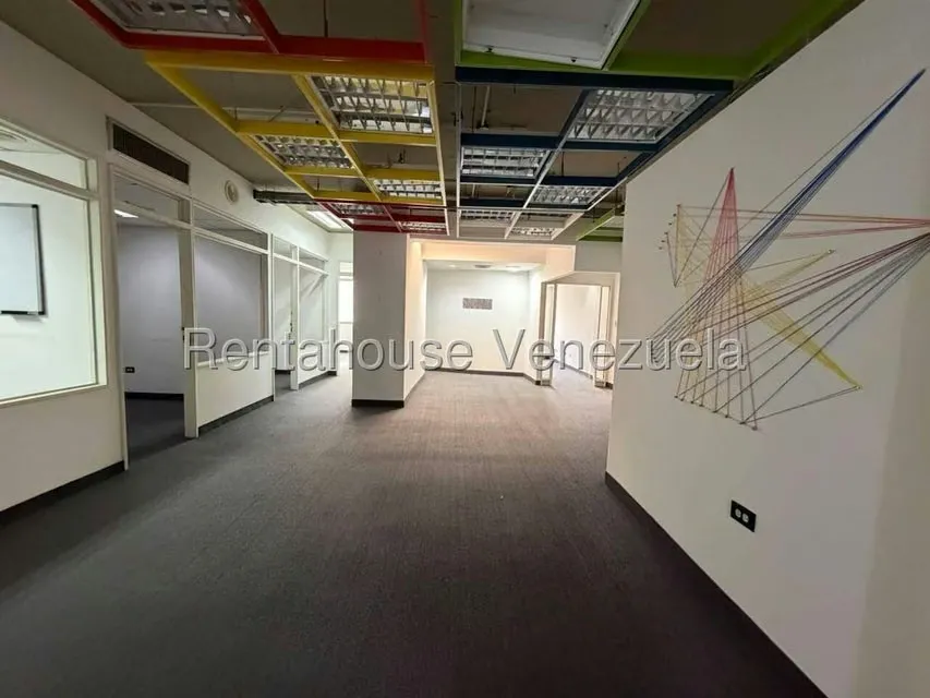 Oficina en Alquiler en El Rosal, Distrito Metropolitano - 5
