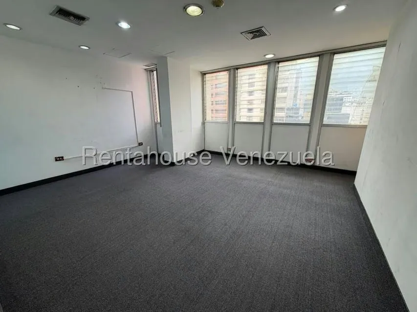 Oficina en Alquiler en El Rosal, Distrito Metropolitano - 7