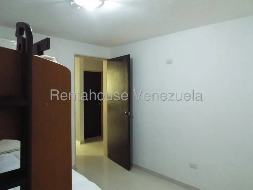 Apartamento (1 Nivel) en Alquiler en La Costanera, Miranda - 12