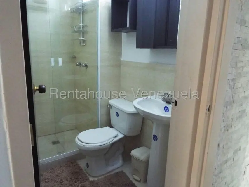 Apartamento (1 Nivel) en Alquiler en La Costanera, Miranda - 16