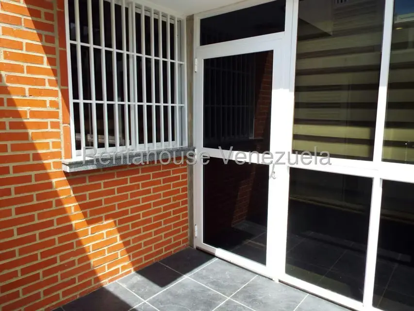 Apartamento (1 Nivel) en Alquiler en La Costanera, Miranda - 4