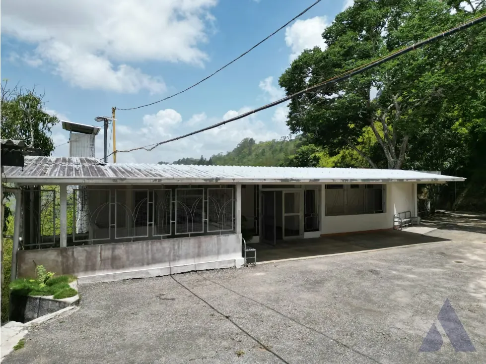 Vendo edificio residencial 750m2 Oripoto 0784
