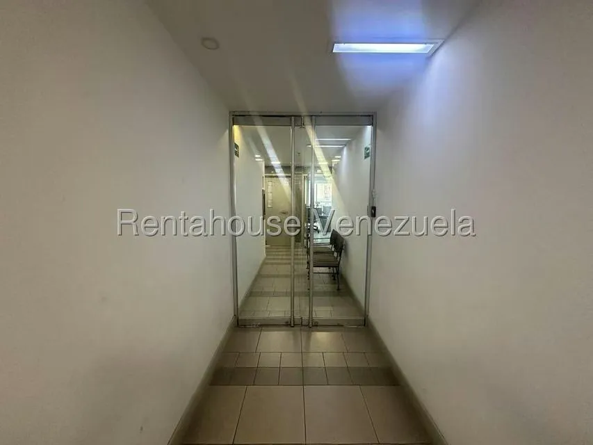 Oficina en Venta en Santa Paula, Distrito Metropolitano - 3