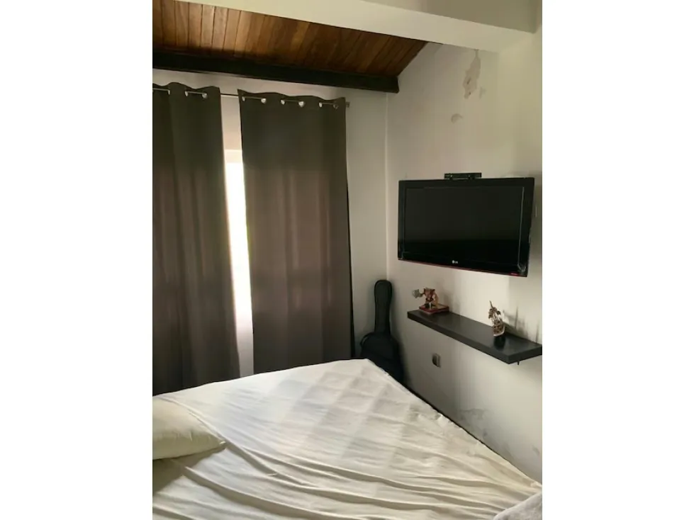 Vendo Casa de 3 Niveles en Urbanización Oripoto - 21