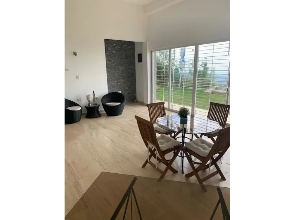 Vendo Casa de 3 Niveles en Urbanización Oripoto - 10