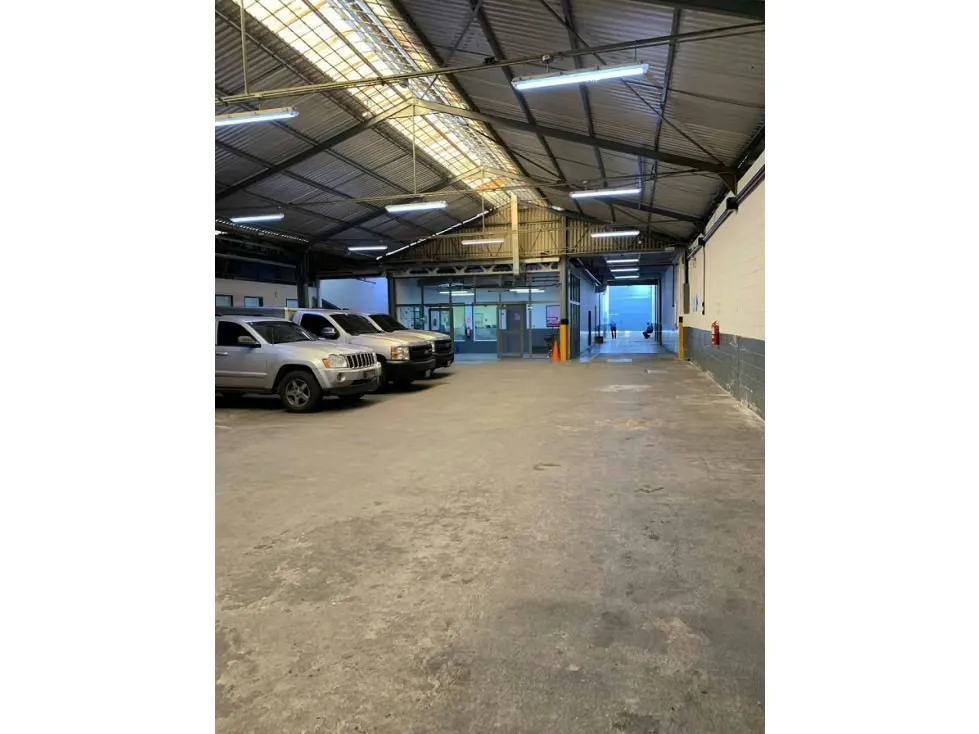 VENTA DE GALPON UBICADO EN BOLEITA SUR - 4