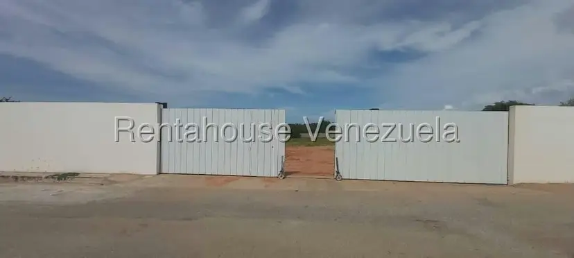 Terreno (Comercial) en Venta en Maneiro, Nueva Esparta