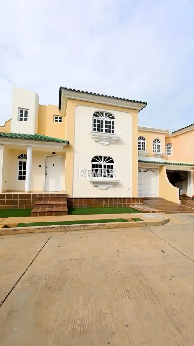 TownHouse en Venta Villa Lago Country II