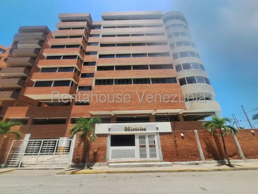 Apartamento (1 Nivel) en Alquiler en Av Diego Bautista Urbaneja, Anzoategui