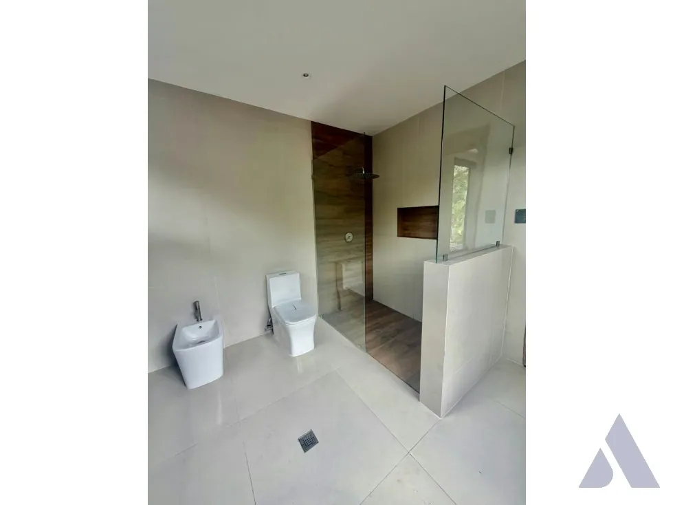 Se vende casa en calle cerrada 351m2 Caurimare 2547 - 11