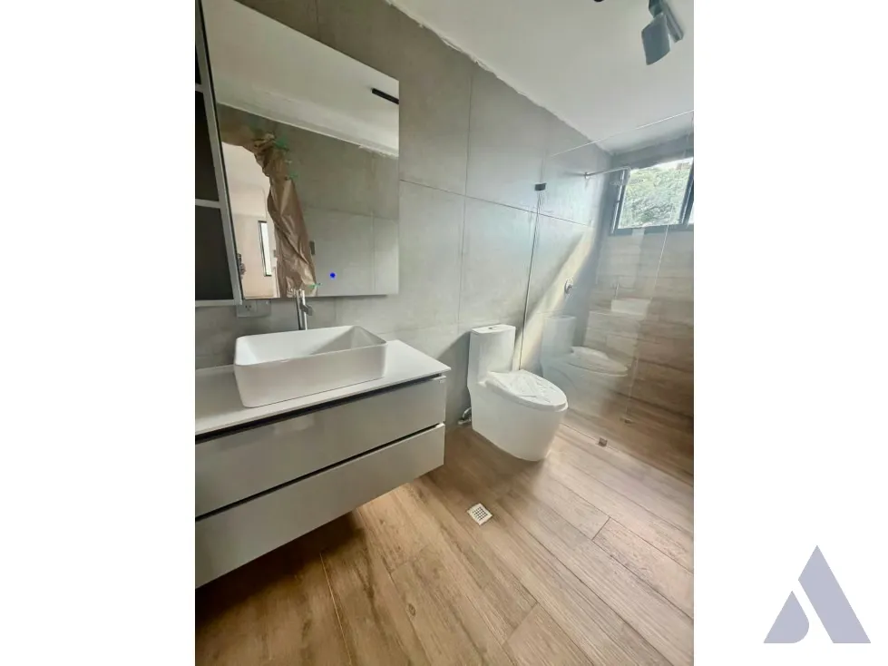 Se vende casa en calle cerrada 351m2 Caurimare 2547 - 17