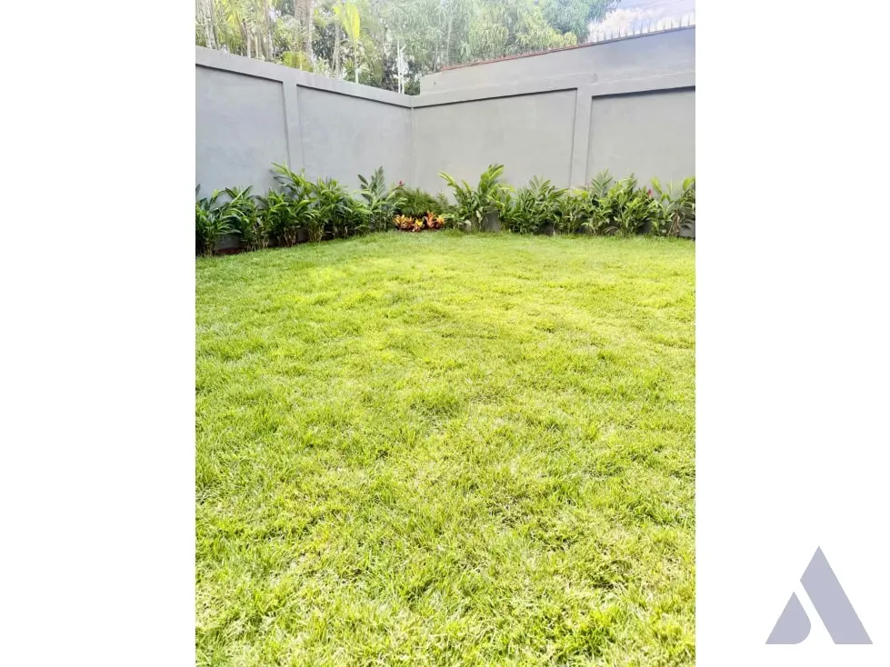 Se vende casa en calle cerrada 351m2 Caurimare 2547 - 18