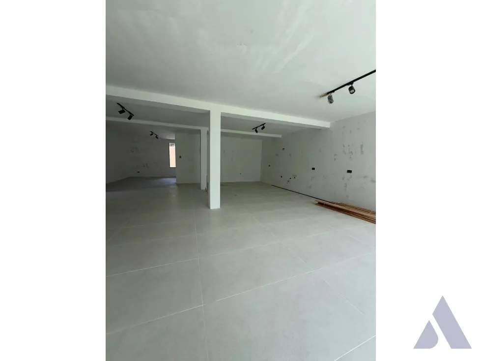 Se vende casa en calle cerrada 351m2 Caurimare 2547 - 3