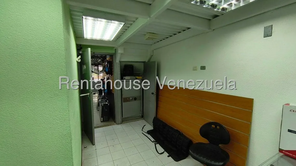Local Comercial en Venta en Macaracuay, Distrito Metropolitano - 17