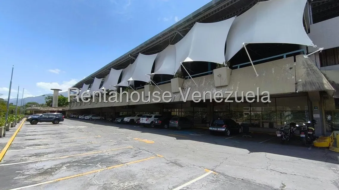 Local Comercial en Venta en Macaracuay, Distrito Metropolitano - 2