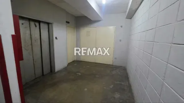 En venta Edificio Industrial - 4