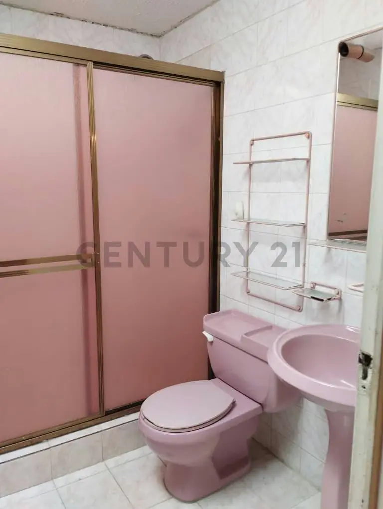 EN VENTA LINDA Y ACOGEDORA CASA EN URBANIZACION LAS QUINTAS DE NAGUANAGUA - 6