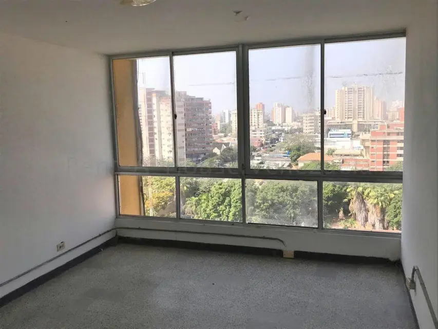 Local Comercial en Alquiler en Avenida Bella Vista, Zulia - 6