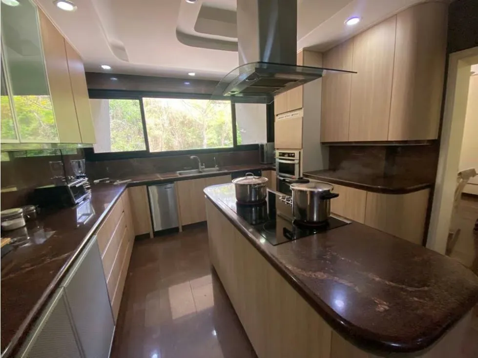 Se vende/alquila PH Colinas Tamanaco 450 m² 4H+2S/4.5B+S/7PE - 9