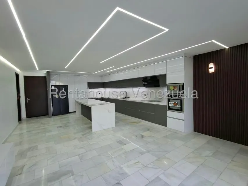 Apartamento (1 Nivel) en Venta en Zona Este, Lara - 2