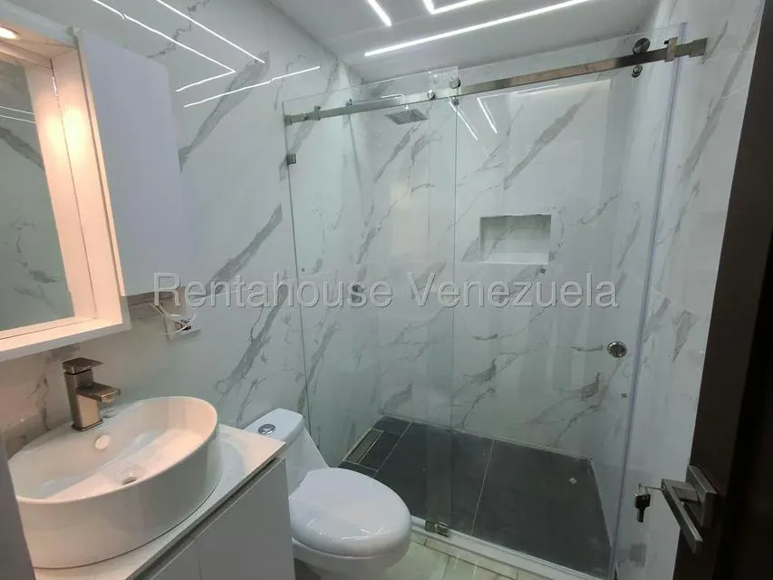Apartamento (1 Nivel) en Venta en Zona Este, Lara - 18