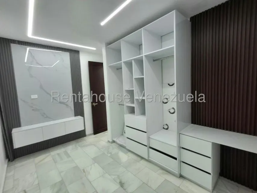 Apartamento (1 Nivel) en Venta en Zona Este, Lara - 24