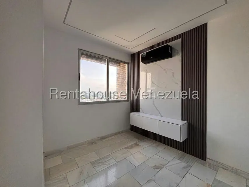 Apartamento (1 Nivel) en Venta en Zona Este, Lara - 32