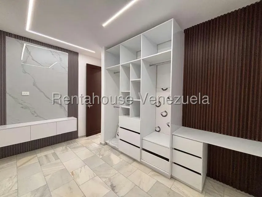 Apartamento (1 Nivel) en Venta en Zona Este, Lara - 33