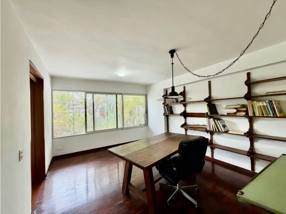 Se vende PB 300m2 + 300m2 jardín 3h+s/5b/4p Lomas de Las Mercedes - 11