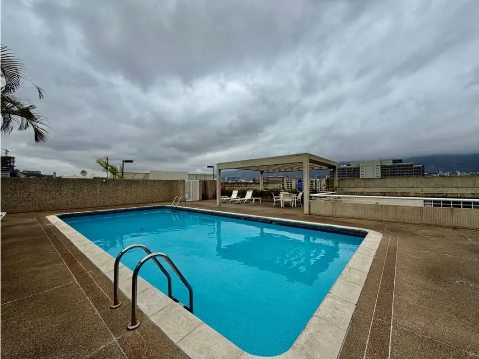 Se vende PB 300m2 + 300m2 jardín 3h+s/5b/4p Lomas de Las Mercedes - 22