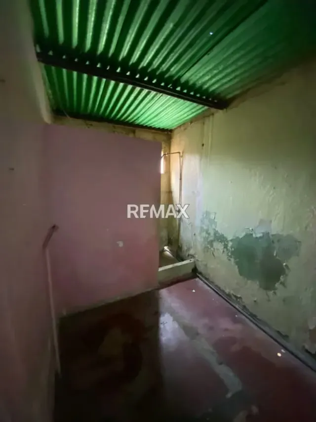 En venta casa con amplio terreno, sector Barrio Nuevo. - 4