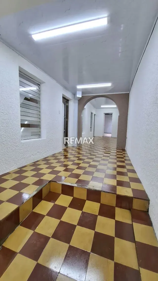 LOCAL COMERCIAL EN ALQUILER EN BARRIO OBRERO CALLE 15