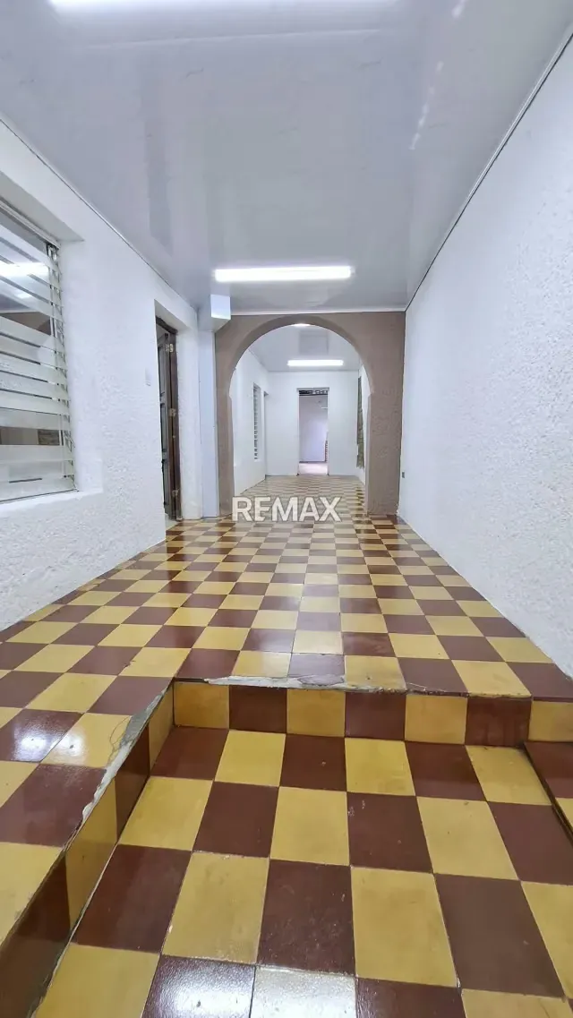 LOCAL COMERCIAL EN ALQUILER EN BARRIO OBRERO CALLE 15 - 3