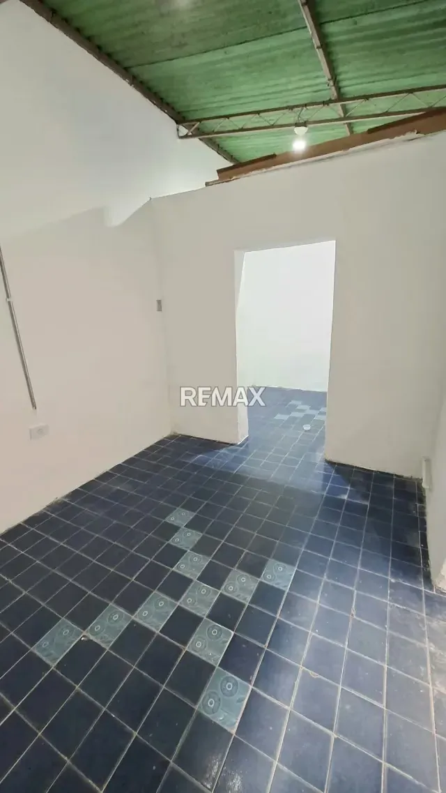 LOCAL COMERCIAL EN ALQUILER EN BARRIO OBRERO CALLE 15 - 7