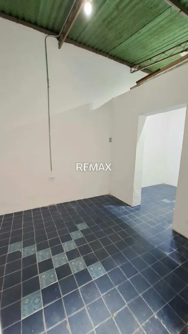 LOCAL COMERCIAL EN ALQUILER EN BARRIO OBRERO CALLE 15 - 9