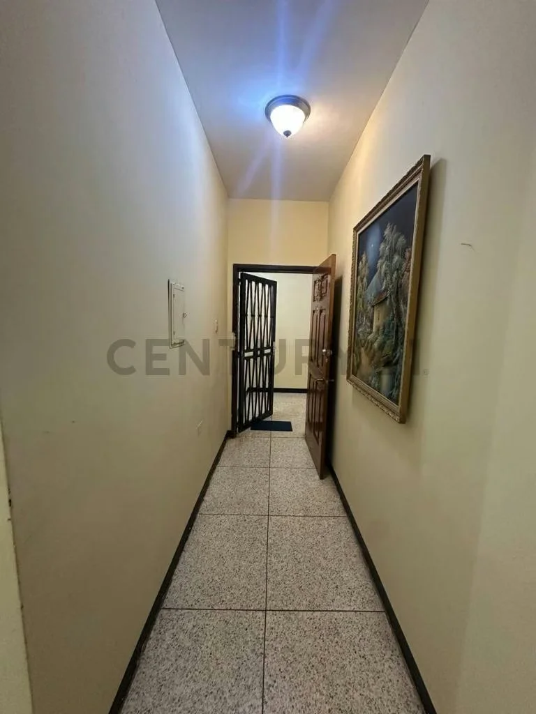 Edificio de Apartamento y Local Comercial en Maracaibo - 15